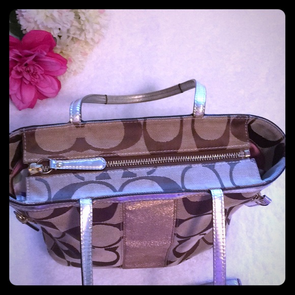 Coach Signature Khaki Metallic Tote & Gold Wristlet - Picture 4 of 8